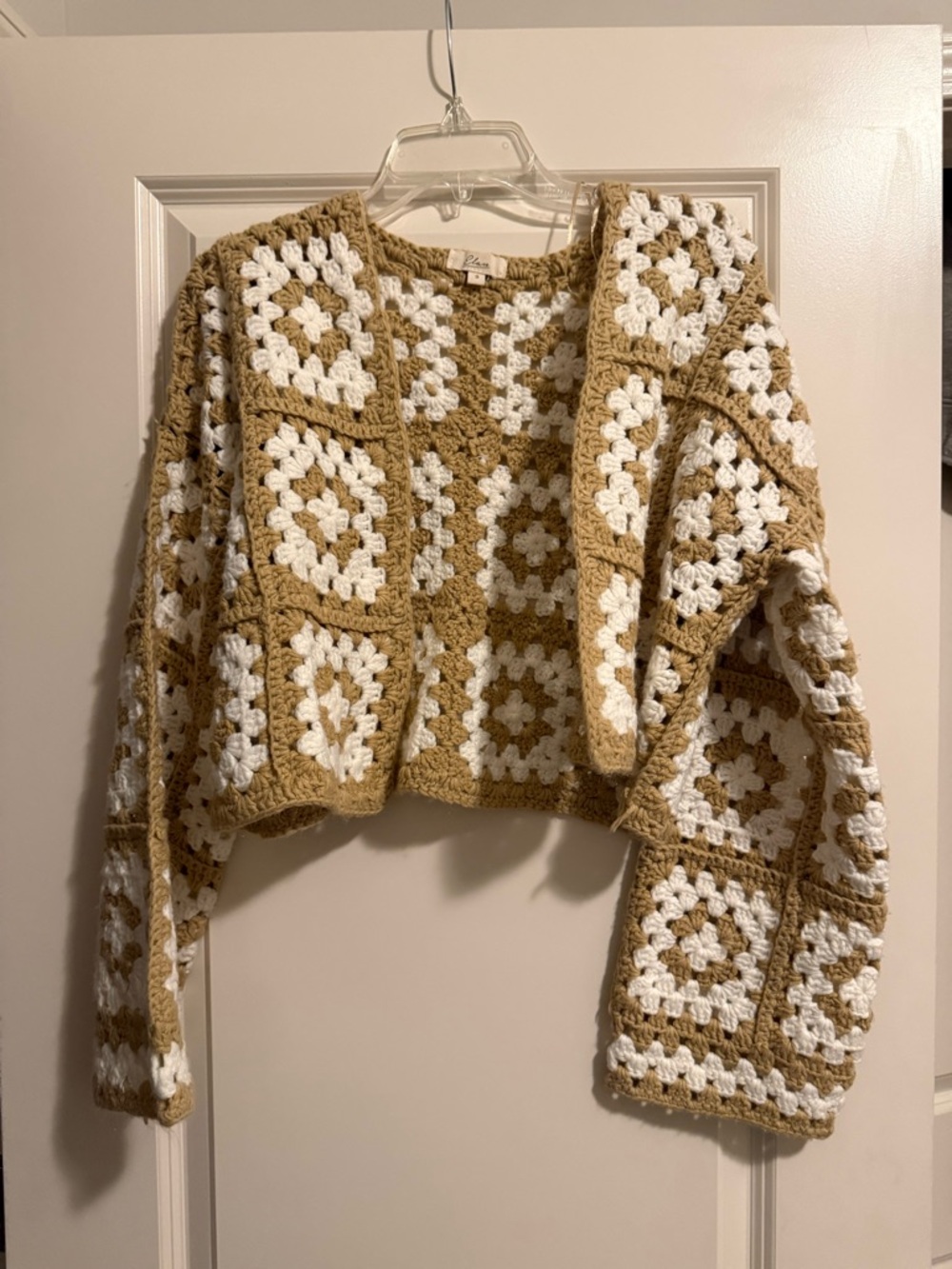 Elan Crochet Granny-Square Cropped Cardigan - Cream & Tan